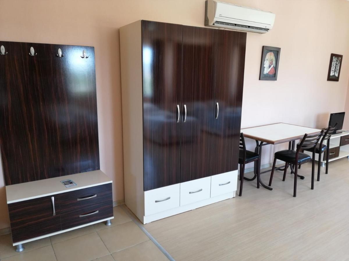 Mina Apart Otel Kundu Exterior photo